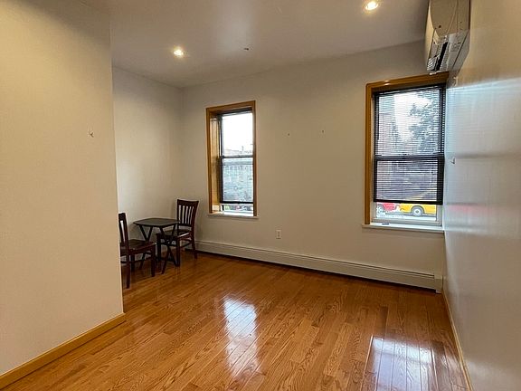 5th image of 33-20 23rd St #2