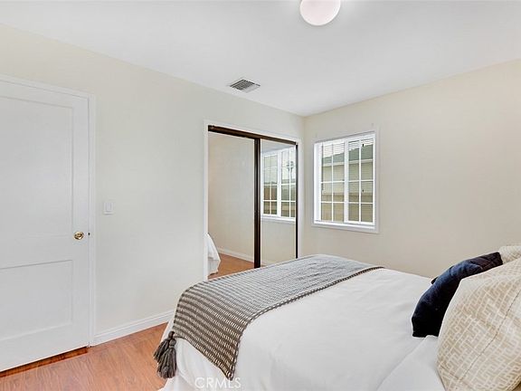4th image of 2922 Mayflower Ave