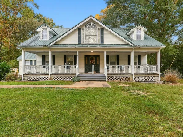816 Old Pineywoods Rd, Jasper, AL 35504