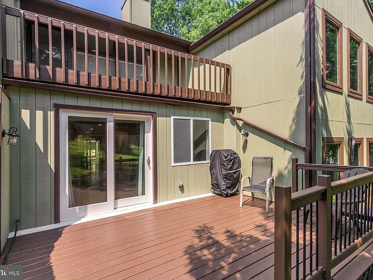 7 Belaire Way — Photo 28