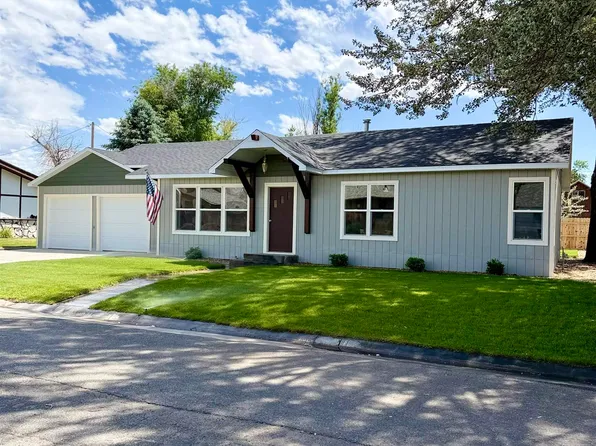 207 6th Ave N, Greybull, WY 82426