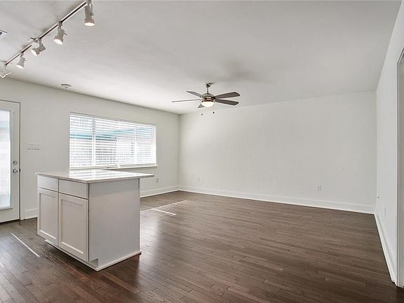 4th image of 2833 Saint Charles Ave APT 37