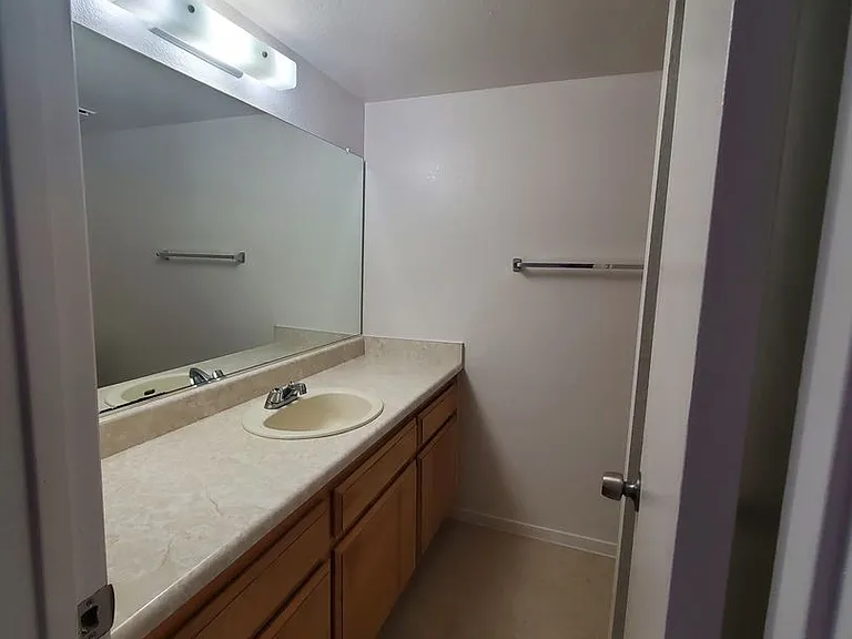 Norma Street Apartments — Photo 57