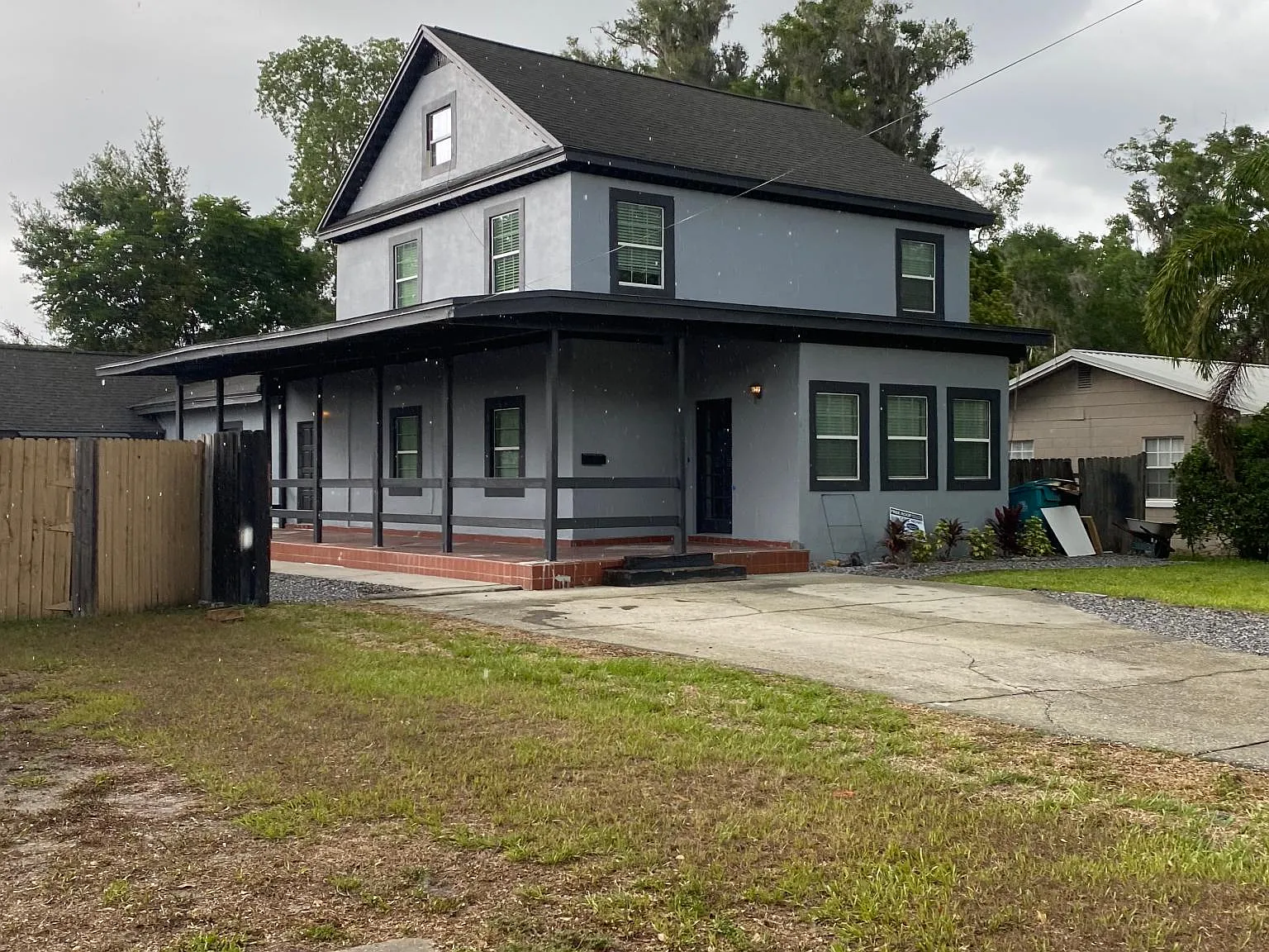 123 E Harding St — Photo 2