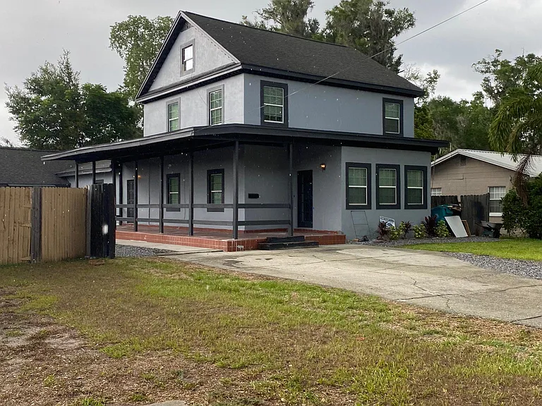 123 E Harding St — Photo 2