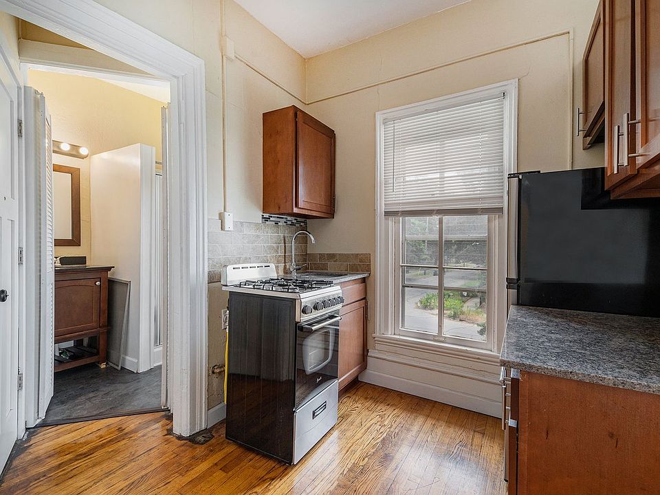 1st image of 1108 S Westnedge Ave #5