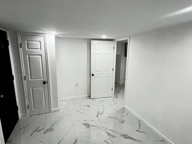 11422 201st St #1 — Photo 11