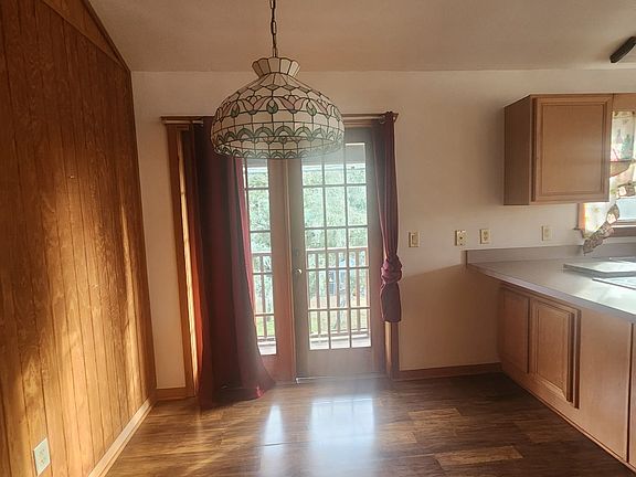 5th image of 116 S Kensington Ave