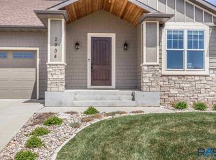 2904 W 90th St, Sioux Falls, SD 57108