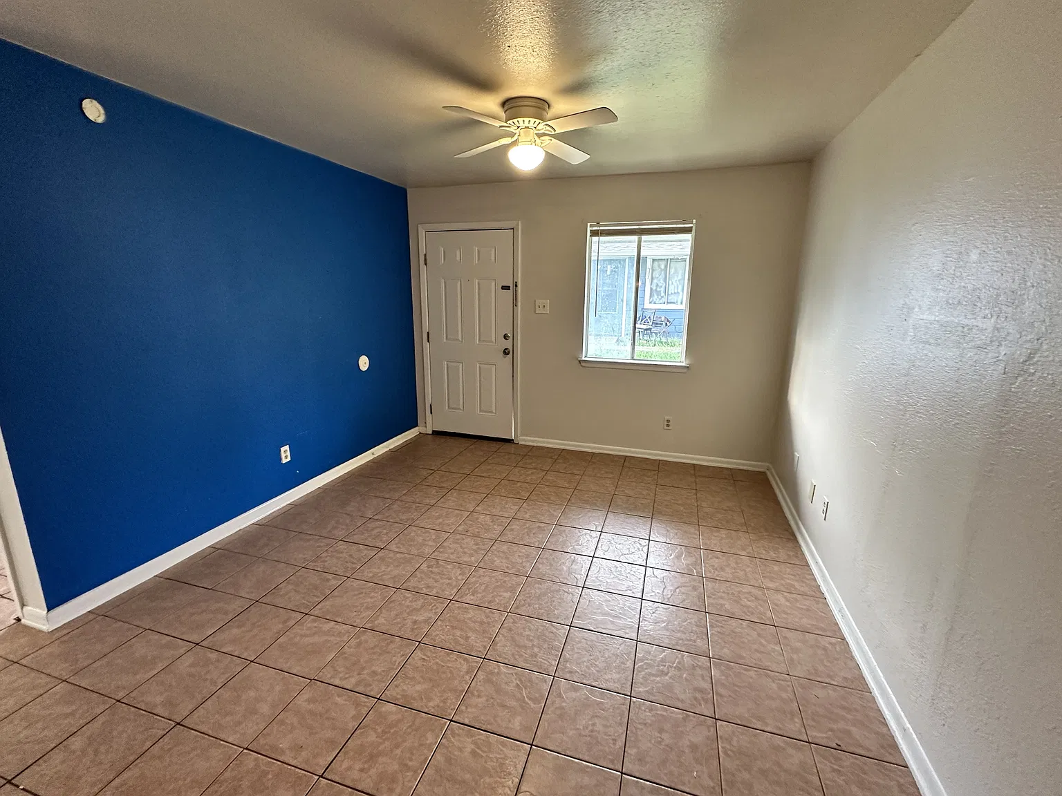 4009 Milton Street - C — Photo 2