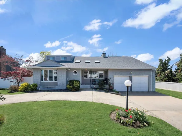 91 Tidewater Avenue, Massapequa, NY 11758