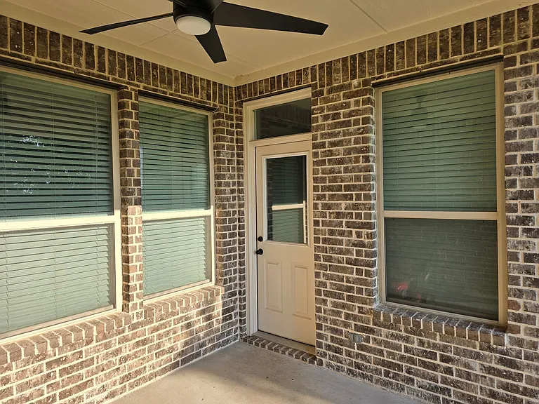 7608 Rothbury Dr — Photo 31