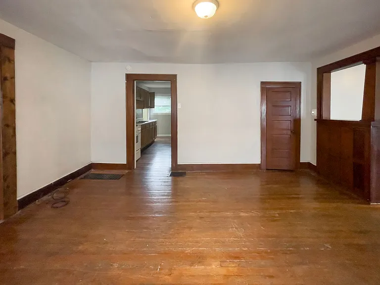 1405 W Jackson St — Photo 50