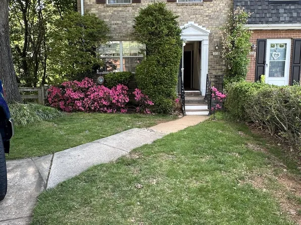 310 Bishop Ct, Westminster, MD 21157