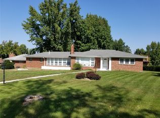 125 Signal Hill Dr, Saint Louis, MO 63121