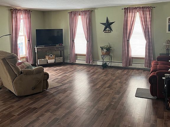 2nd image of 30 N Fitzwilliam Rd