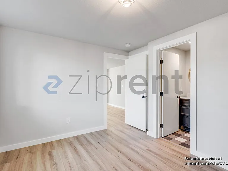 3937 La Cresenta Rd — Photo 12