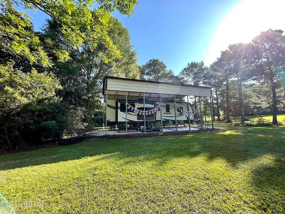 19 Charles Byrd Rd, Poplarville, MS 39470 Zillow