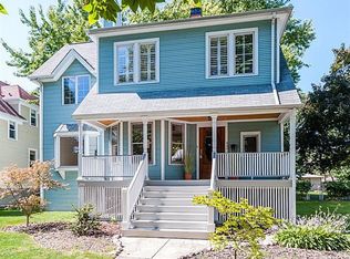 533 N Harvey Ave, Oak Park, IL 60302
