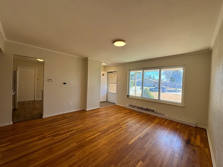 2235 Chesley Dr — Photo 4