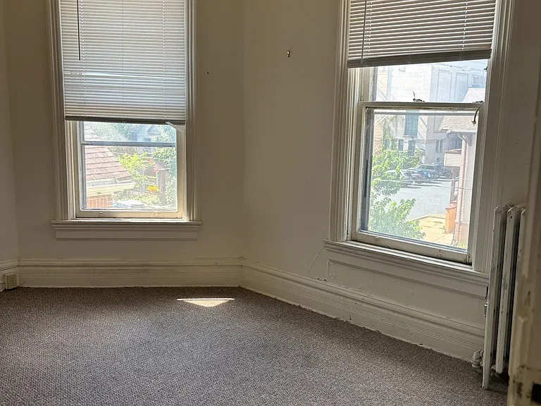 319 N Pinckney St #2 — Photo 21