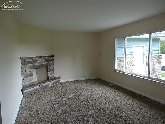 5th image of 1815 Lonsberry Dr
