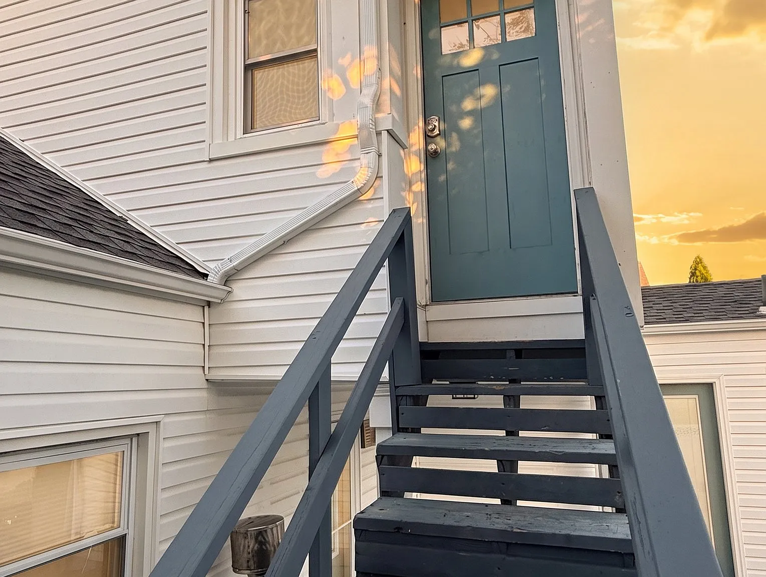 Annual Rental - One Block To The Beach - Furnished 1br Upstairs Unit In Belmar! — Photo 2