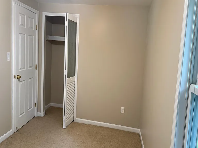 3379 Crooks Rd — Photo 16