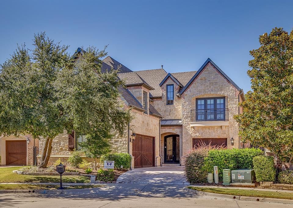 1st image of 2667 Montreaux Dr
