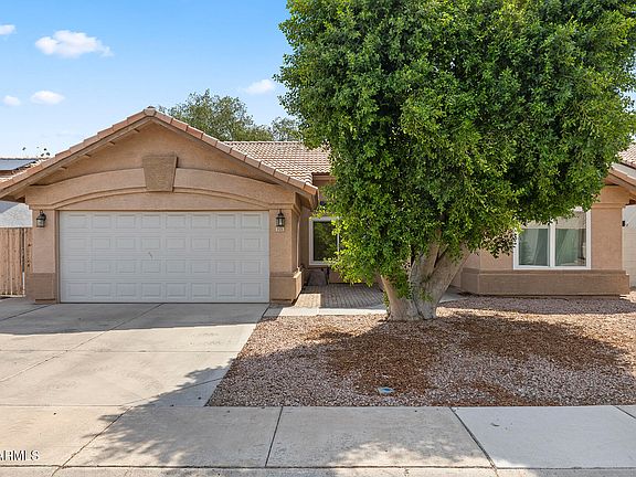2nd image of 325 S GOLDEN KEY Drive