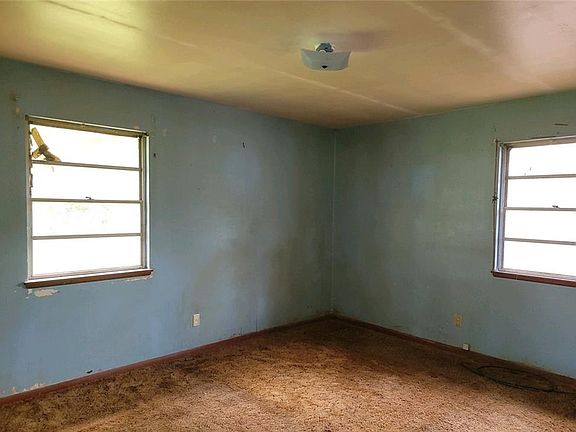 5th image of 234 Charles Edward Ct