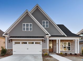 8 Farmhouse Way SW, Huntsville, AL 35803