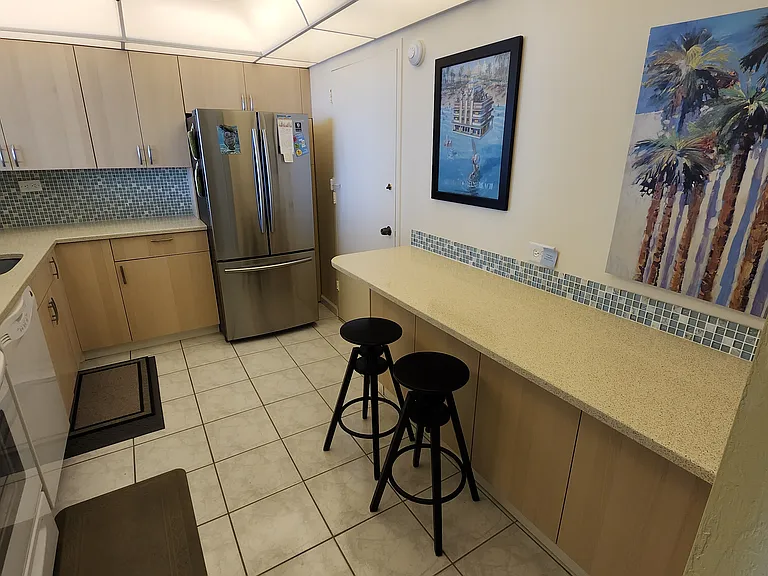 7135 Collins Ave — Photo 8