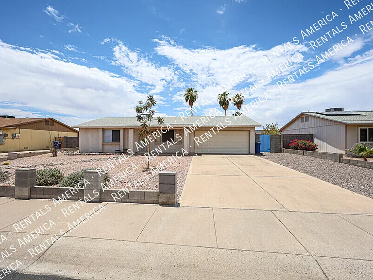 1117 W Auburn Dr — Photo 4
