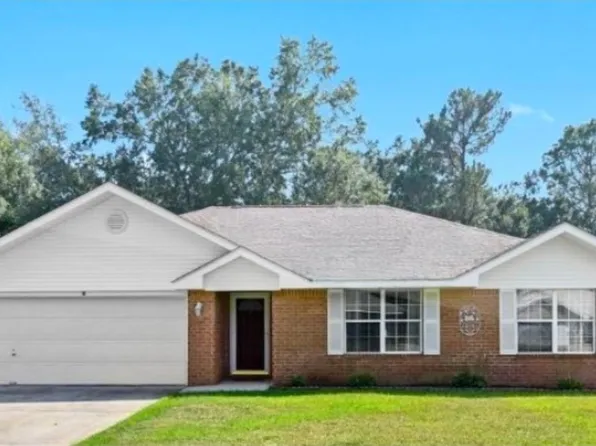 106 Oak Hollow Cir, Foley, AL 36535