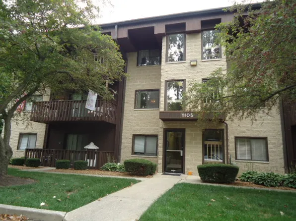 1105 E Division St APT 3a, Lockport, IL 60441