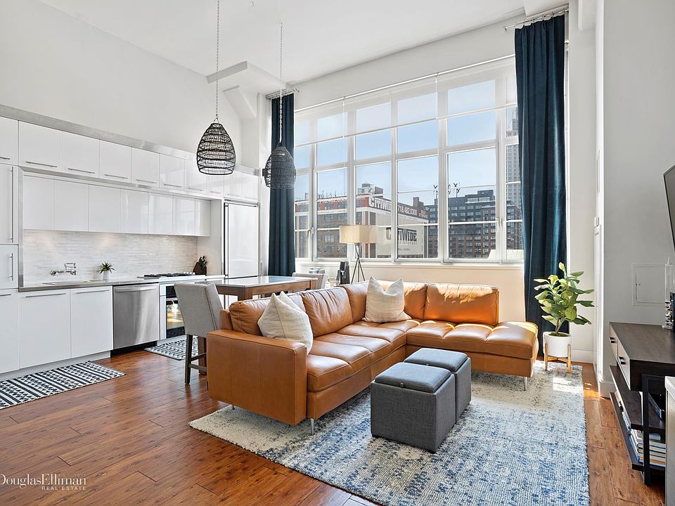 1st image of 27-28 Thomson Ave #541