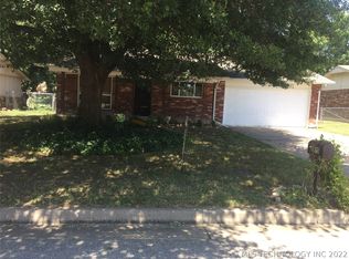 2975 W 66th St, Tulsa, OK 74132