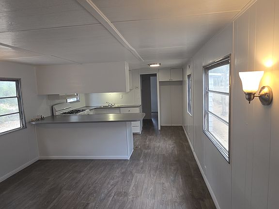5th image of 18806 Liberty Ln