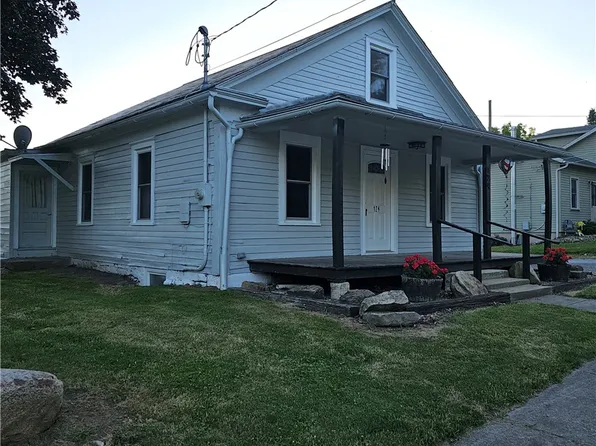124 Mount Air Rd, New Castle, PA 16102