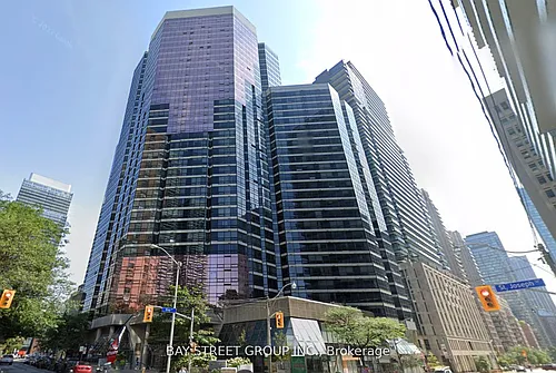 1001 Bay St Photo 1