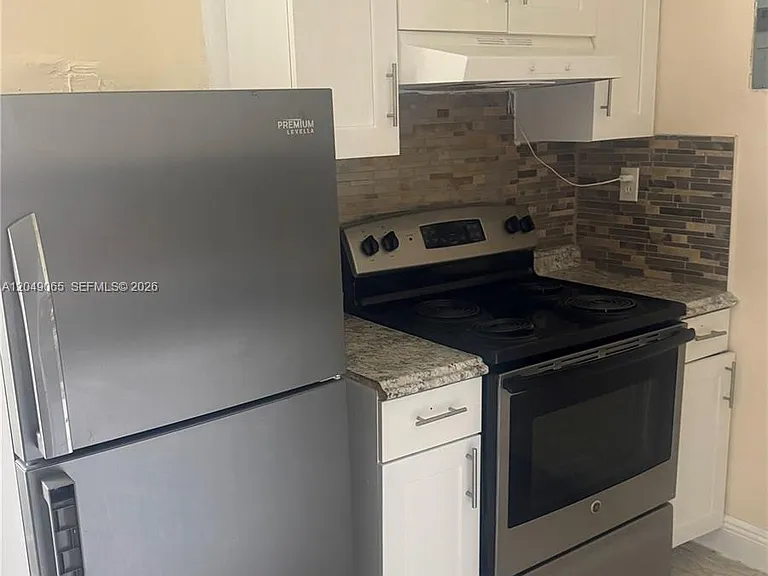 7620 Kimberly Blvd #2D — Photo 1