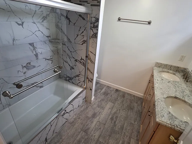 2nd floor bath