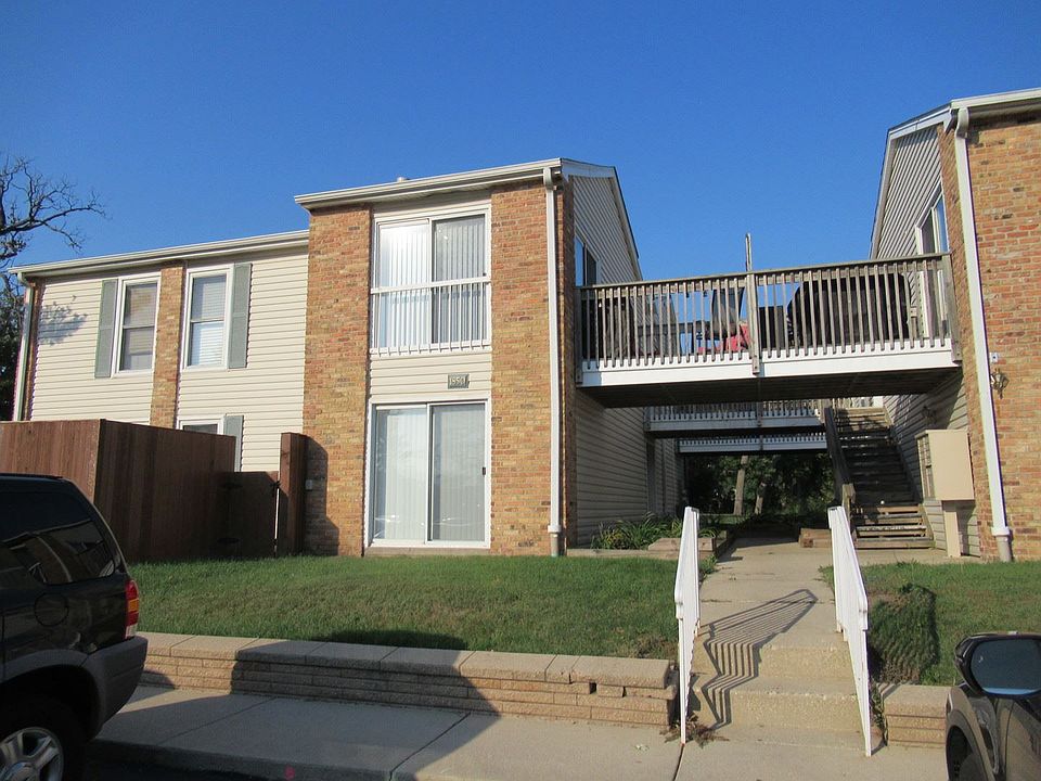 1st image of 1850 Huntington Blvd APT F