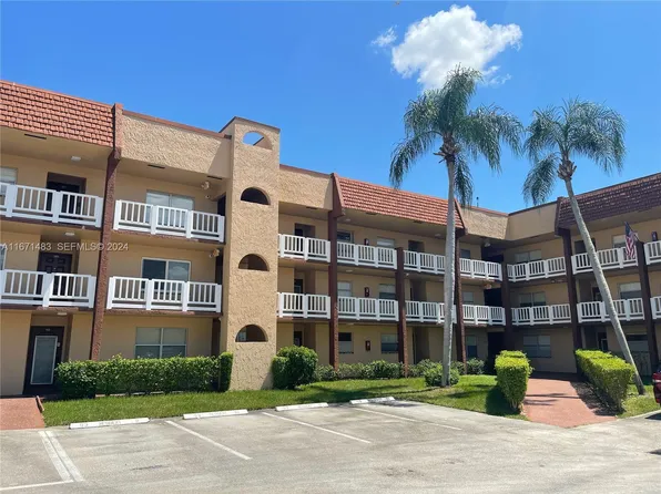 9300 Sunrise Lakes Boulevard #303, Sunrise, FL 33322