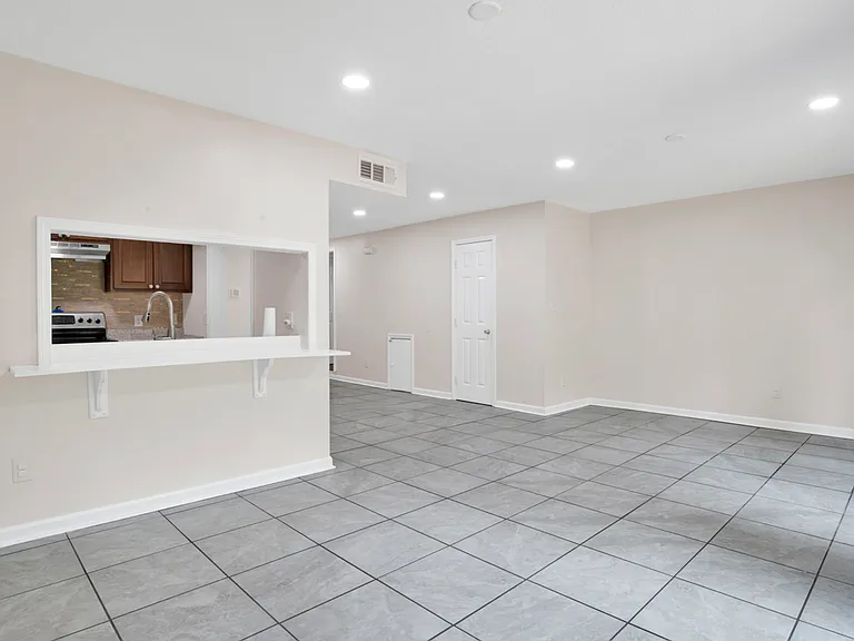 8140 Lillian Hwy — Photo 13