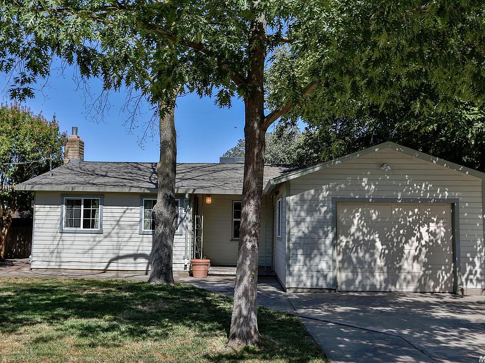 1st image of 9980 Fernwood Ave