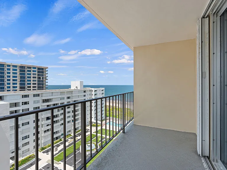 1900 S Ocean Blvd #10J — Photo 3
