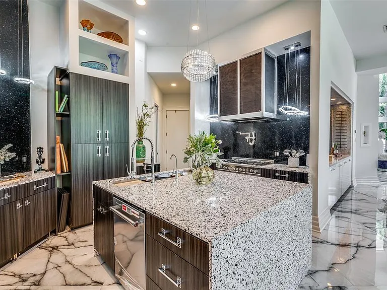 2642 Hemingway Ct — Photo 15