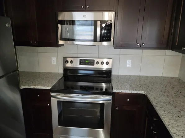 1533 Lucille St, Seguin, TX 78155